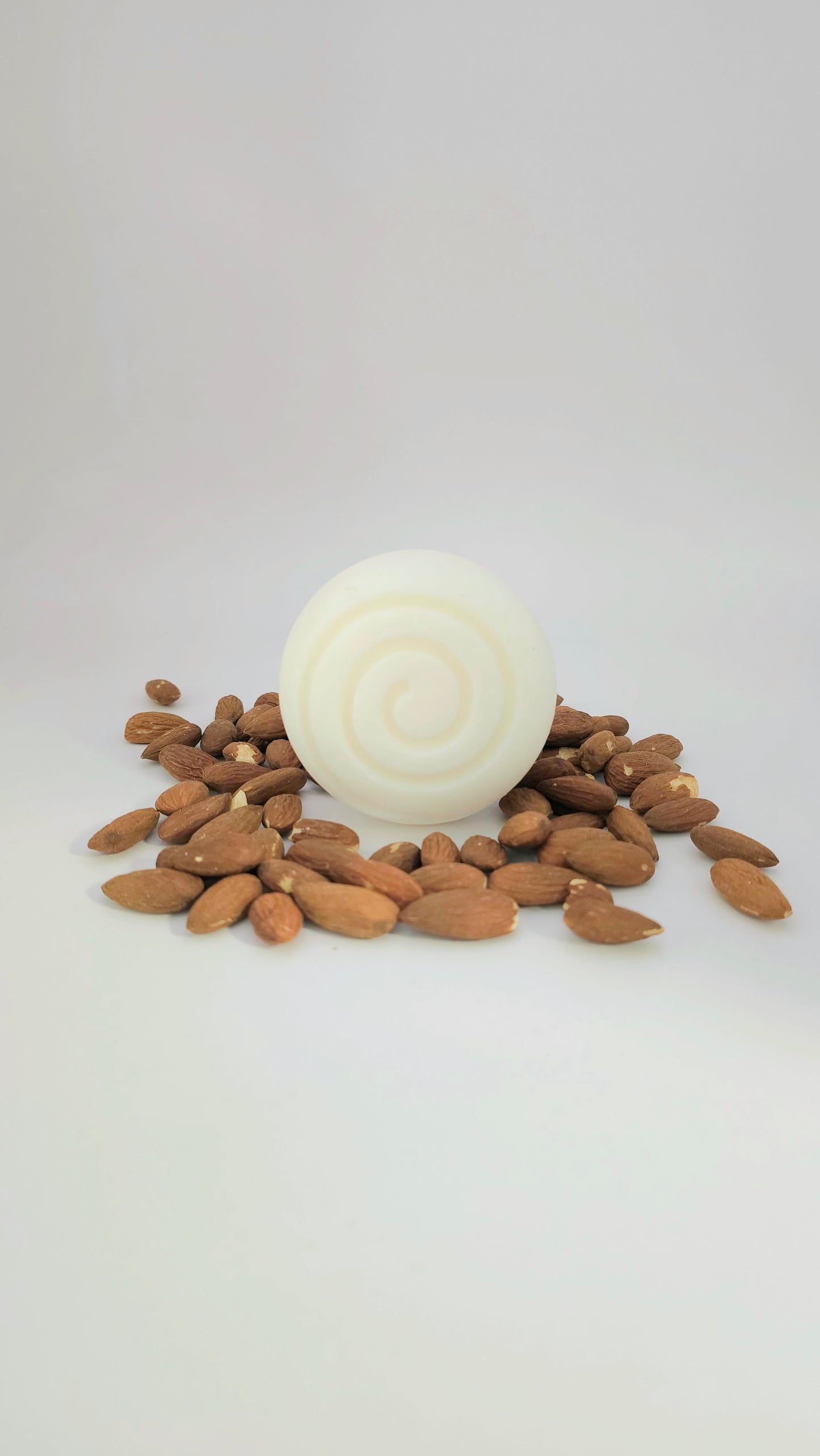 Naturseife "Mandel", handgemacht, bio, Rohstoffe in Glas, plastikfrei