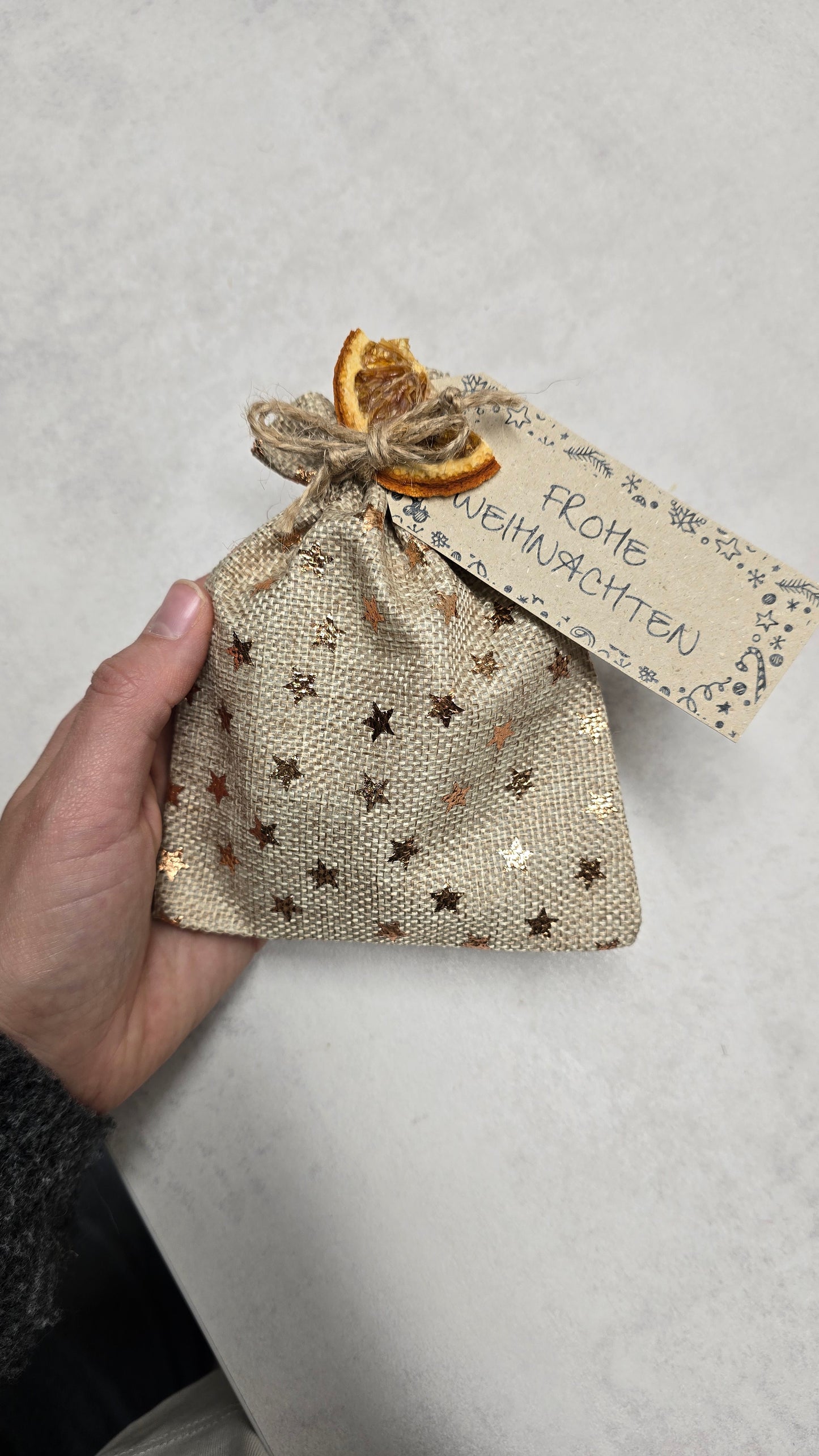 Weihnachtsseife "Orange-Zimt", handgemachte Naturseife, bio, ätherische Öle, Rohstoffe in Glas